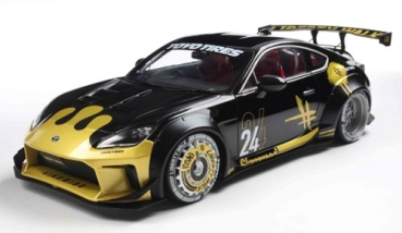 421186554 Toyota GR86 LBWK Body Kit 2024 black / gold 1:18